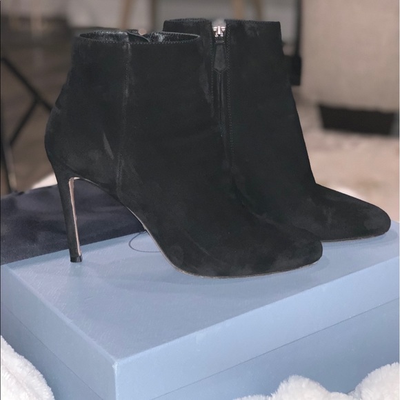 Prada booties - Picture 2 of 7